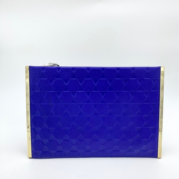 NWT HEIRLOOM Leather Embossed Flat Clutch - Picture 2 of 6